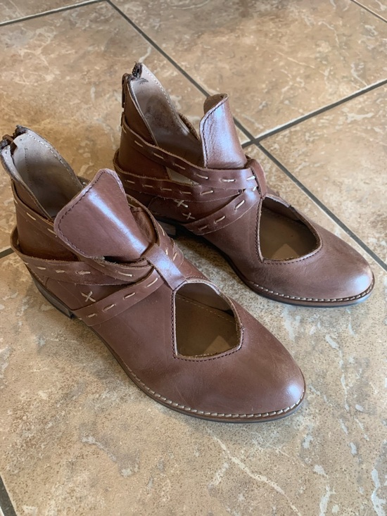 Joyfolie Brown Girls Booties/Dress Shoes